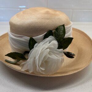 Natural Straw Hat *Vintage* with 4" Brim Chiffon Band around Crown White Silk Fl